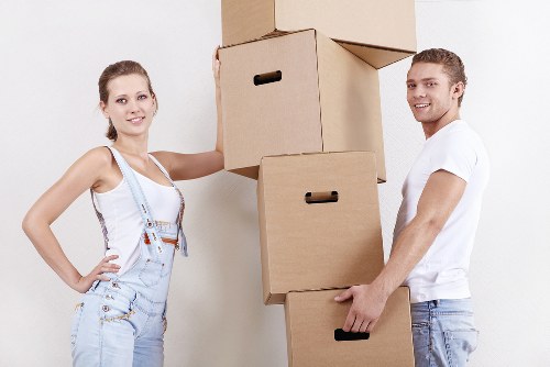 Commercial packing support for a local business move