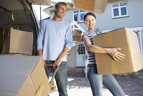 Purley moving van service for flats, houses, and offices